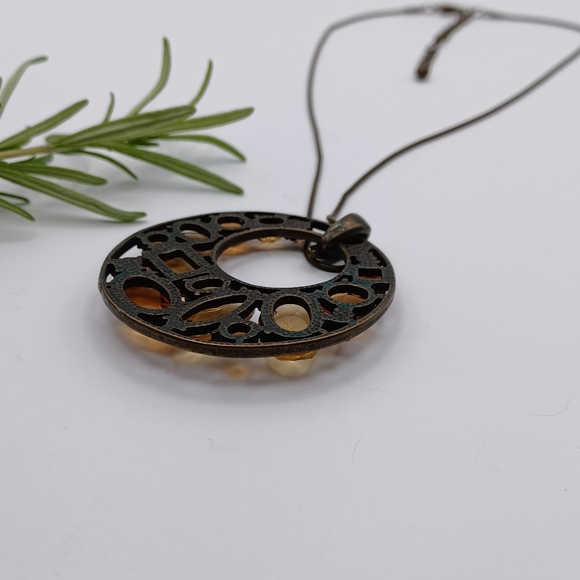 ✨️Crystal Pendant Necklace - Picture 3 of 9